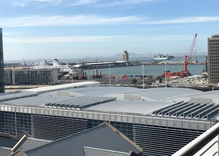 Luxury Onyx Penthouse With Sea Mountain Views By Cticc Cape Town